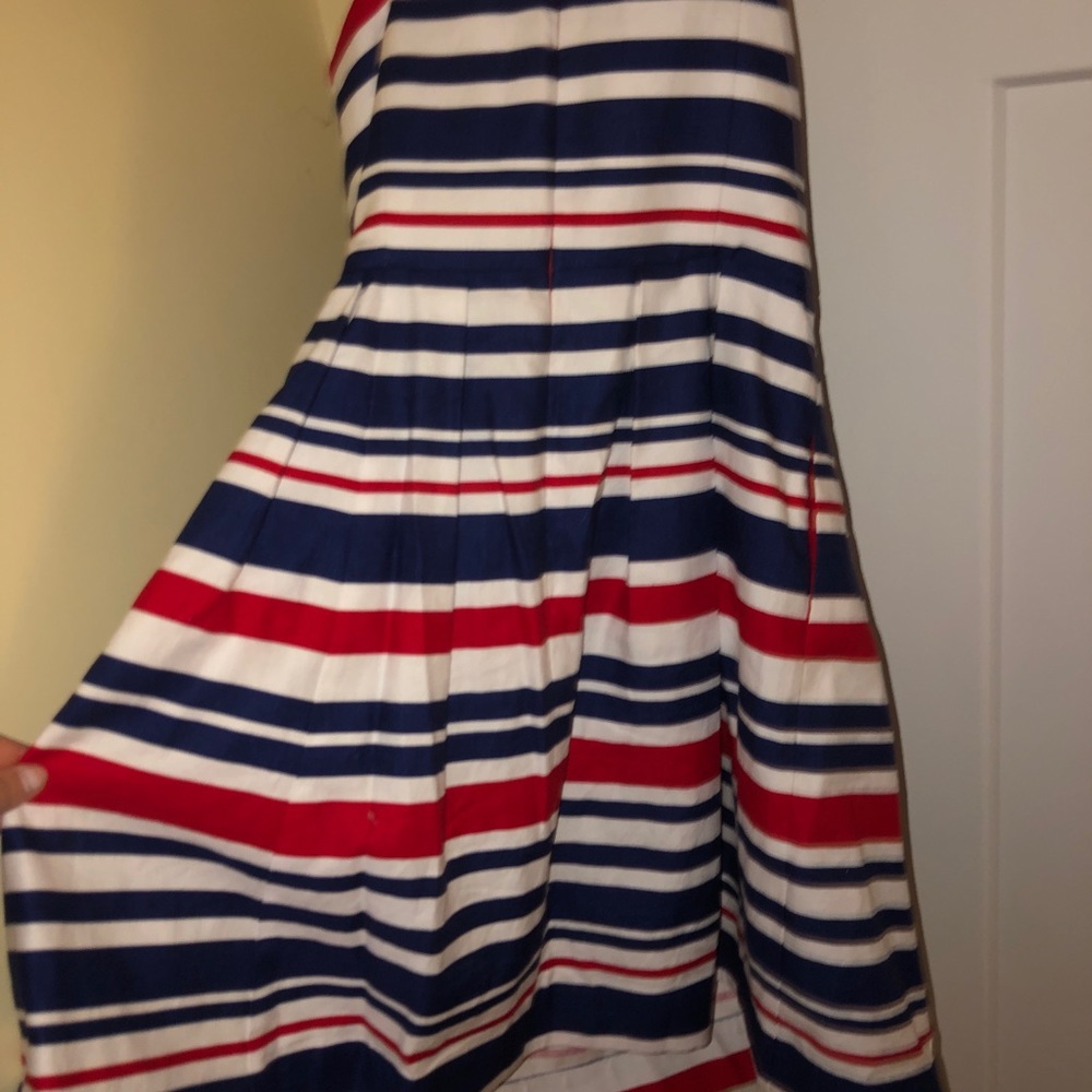 Red white and blue vineyard vines dress
